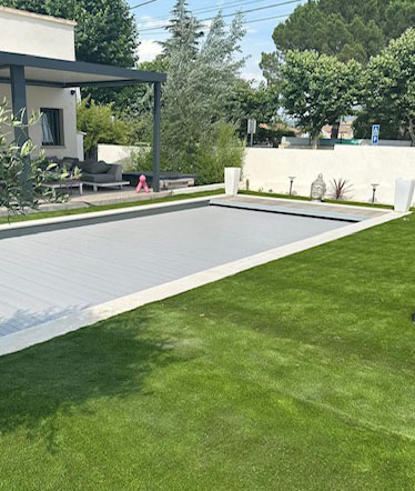 Terrasse et jardin réalisés par GREEN SIGNATURE